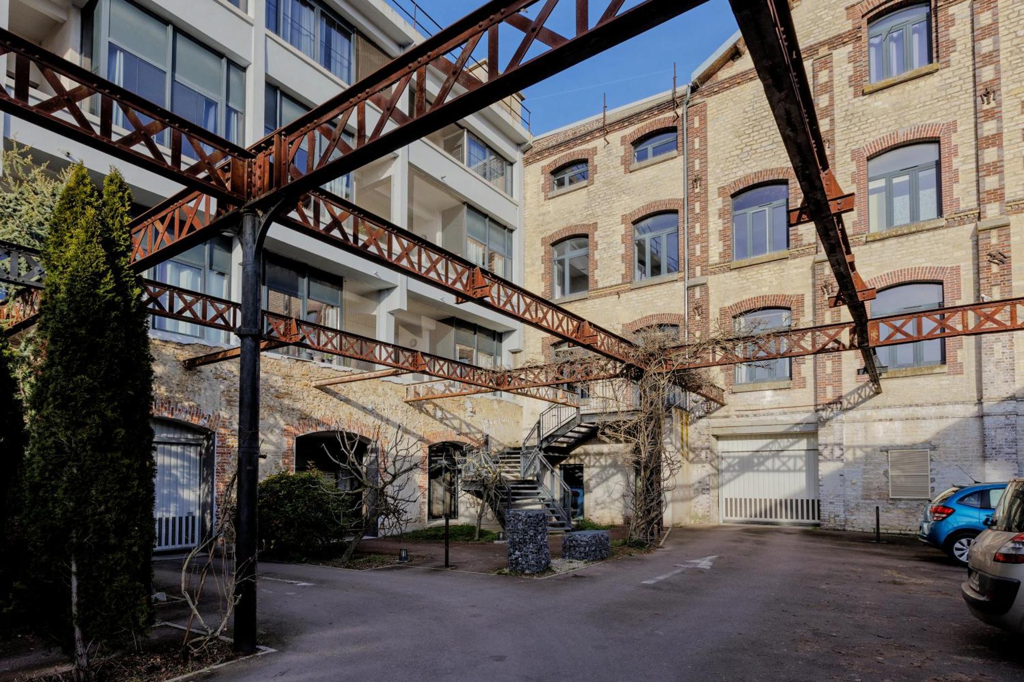 Manhattan Loft - Centre - 5 Mn A Pied Gare - Parking Prive - Patio Troyes Exterior photo